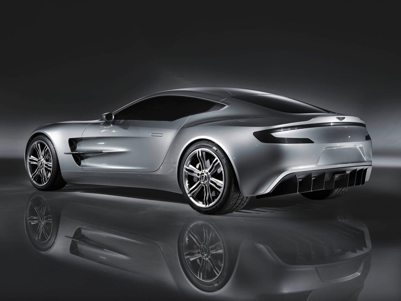 Aston Martin One-77 Picture