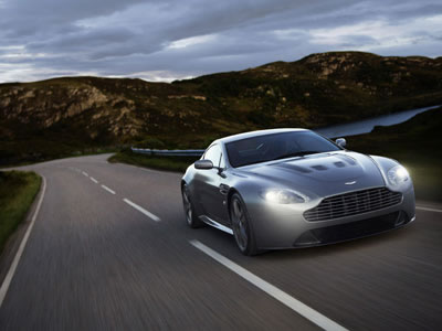 2010 Aston Martin V12 Vantage picture