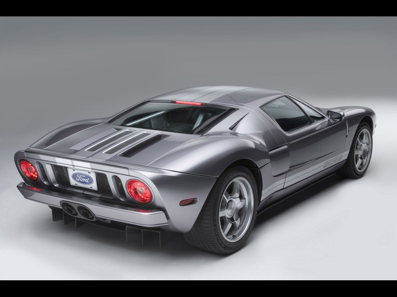 2005 Ford GT Picture