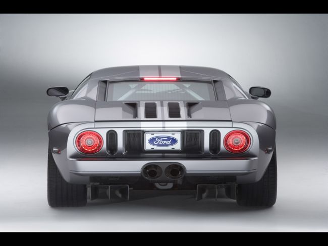 2005 Ford GT picture