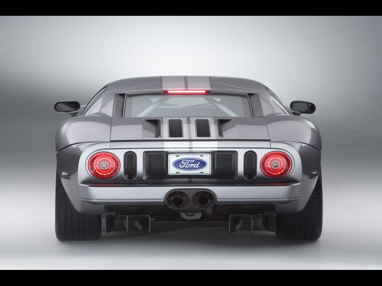 2005 Ford GT Picture