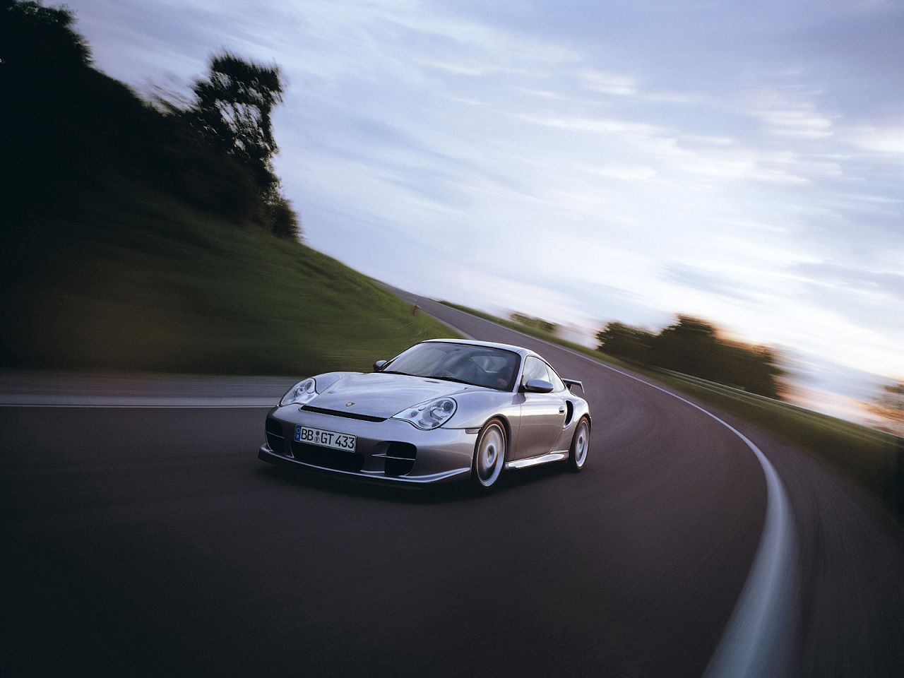 2005 Porsche 911 GT2 Picture