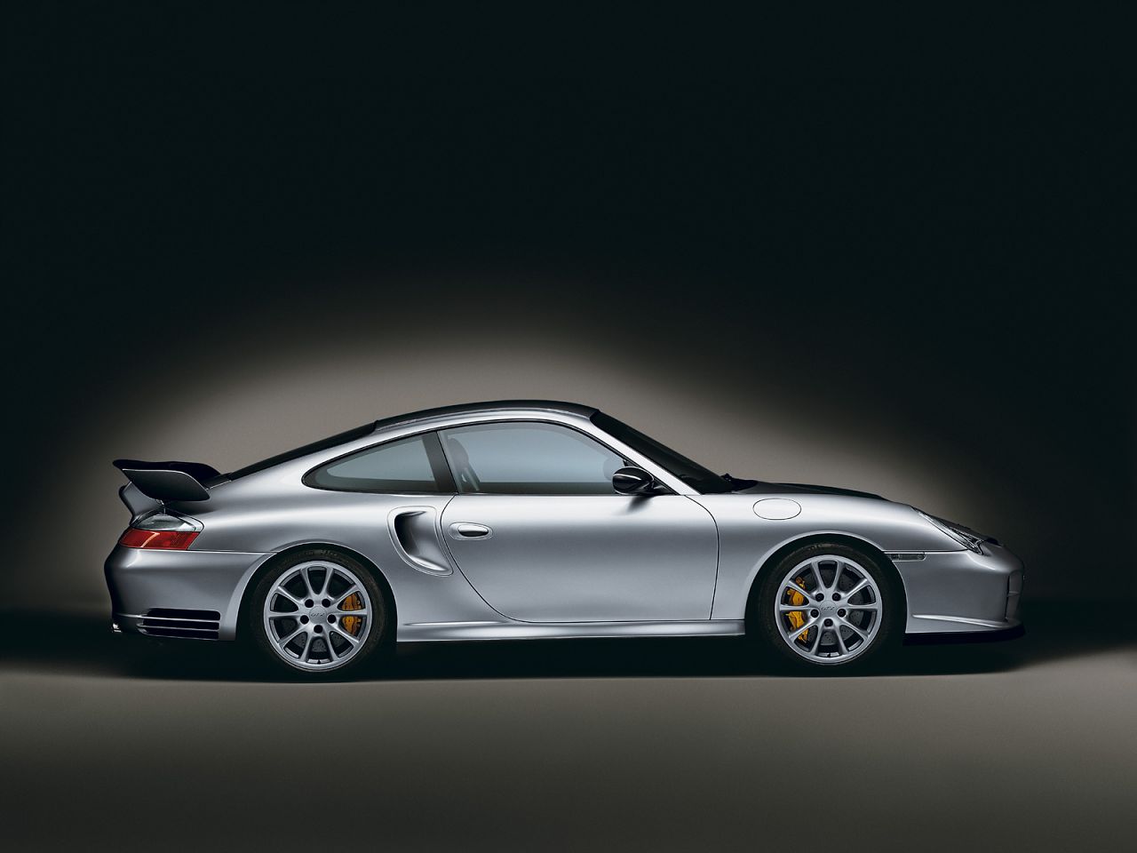 2005 Porsche 911 GT2 Picture